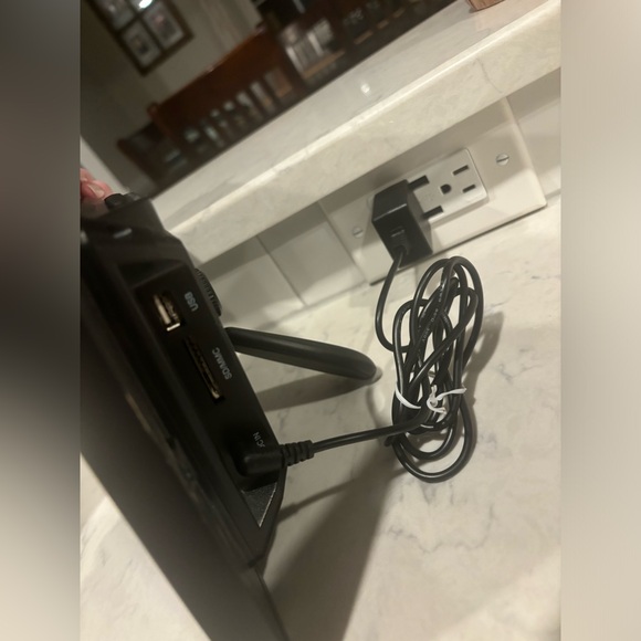 Polaroid Digital Photo Frame - Picture 4 of 4